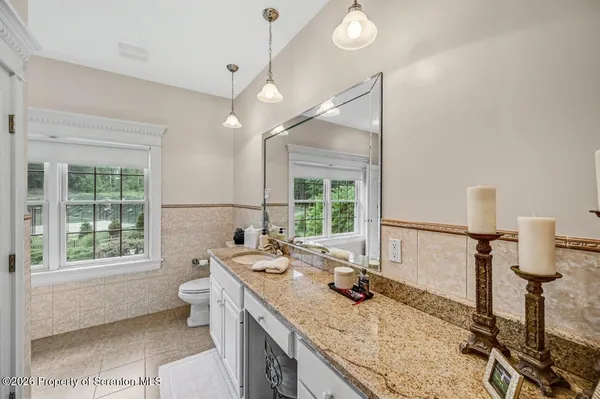 $1,699,000 | 52 Ivywood Drive, Clarks Summit, PA 18411