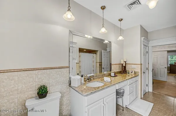 $1,699,000 | 52 Ivywood Drive, Clarks Summit, PA 18411
