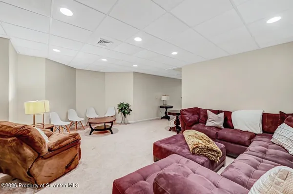 $1,699,000 | 52 Ivywood Drive, Clarks Summit, PA 18411
