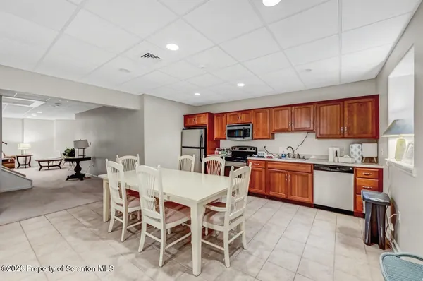$1,699,000 | 52 Ivywood Drive, Clarks Summit, PA 18411