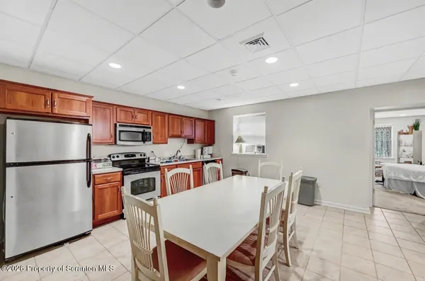 $1,699,000 | 52 Ivywood Drive, Clarks Summit, PA 18411