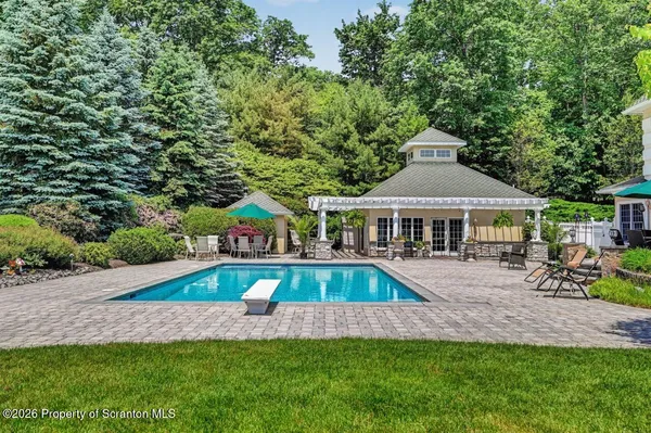 $1,699,000 | 52 Ivywood Drive, Clarks Summit, PA 18411