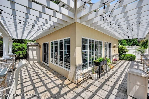 $1,699,000 | 52 Ivywood Drive, Clarks Summit, PA 18411