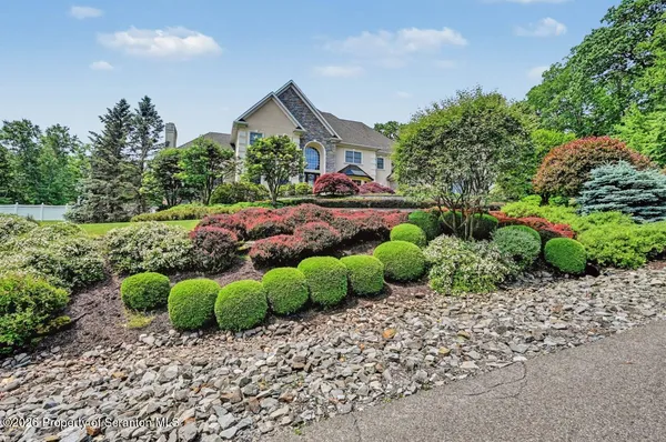 $1,699,000 | 52 Ivywood Drive, Clarks Summit, PA 18411