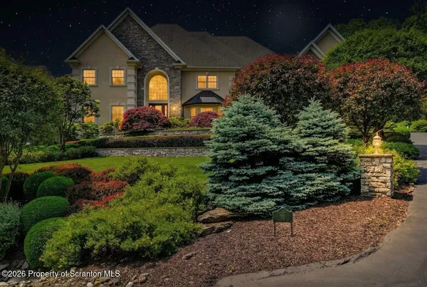 $1,699,000 | 52 Ivywood Drive, Clarks Summit, PA 18411