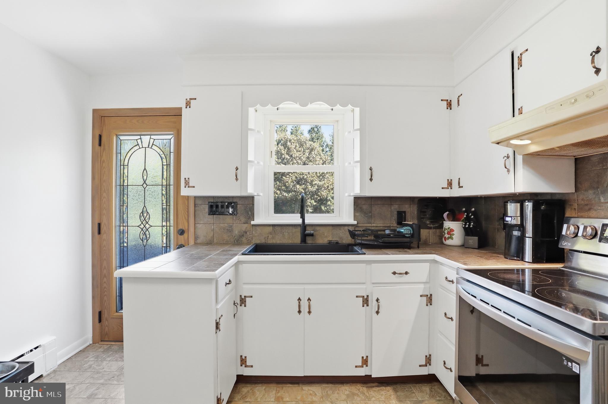 13152 Welty Road Waynesboro, PA 17268 - Photo 12 of 58 Kitchen