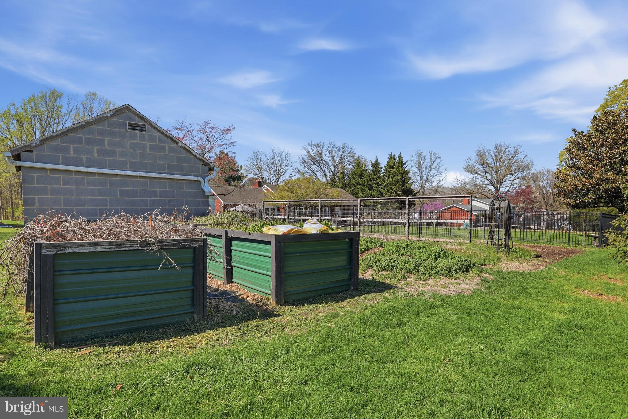 13152 Welty Road Waynesboro, PA 17268 - Photo 46 of 58 Raised Garden Beds