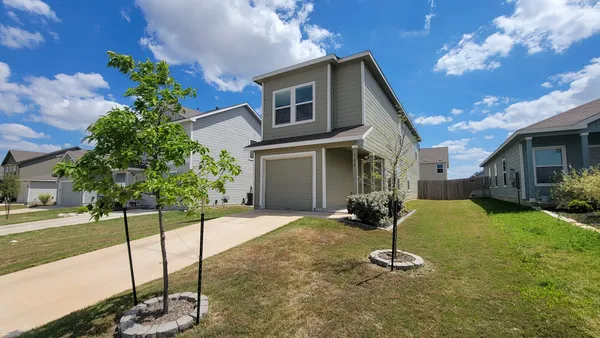 $1,850 | 192 Gabbro Gardens, Maxwell, TX 78656