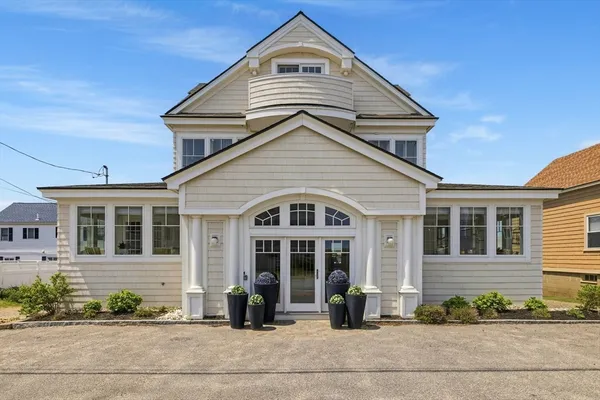 $1,995,000 | 12 Commonwealth Avenue, Salisbury, MA 01952