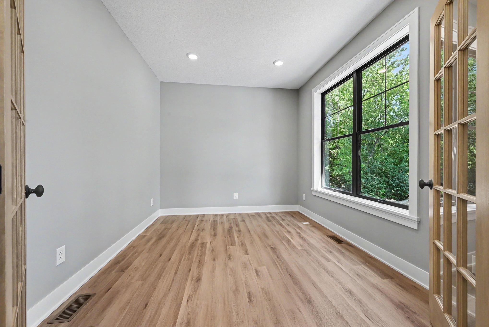 4044 Merriam Road Minnetonka, MN 55305 - Photo 4 of 38 Gallery Image 4