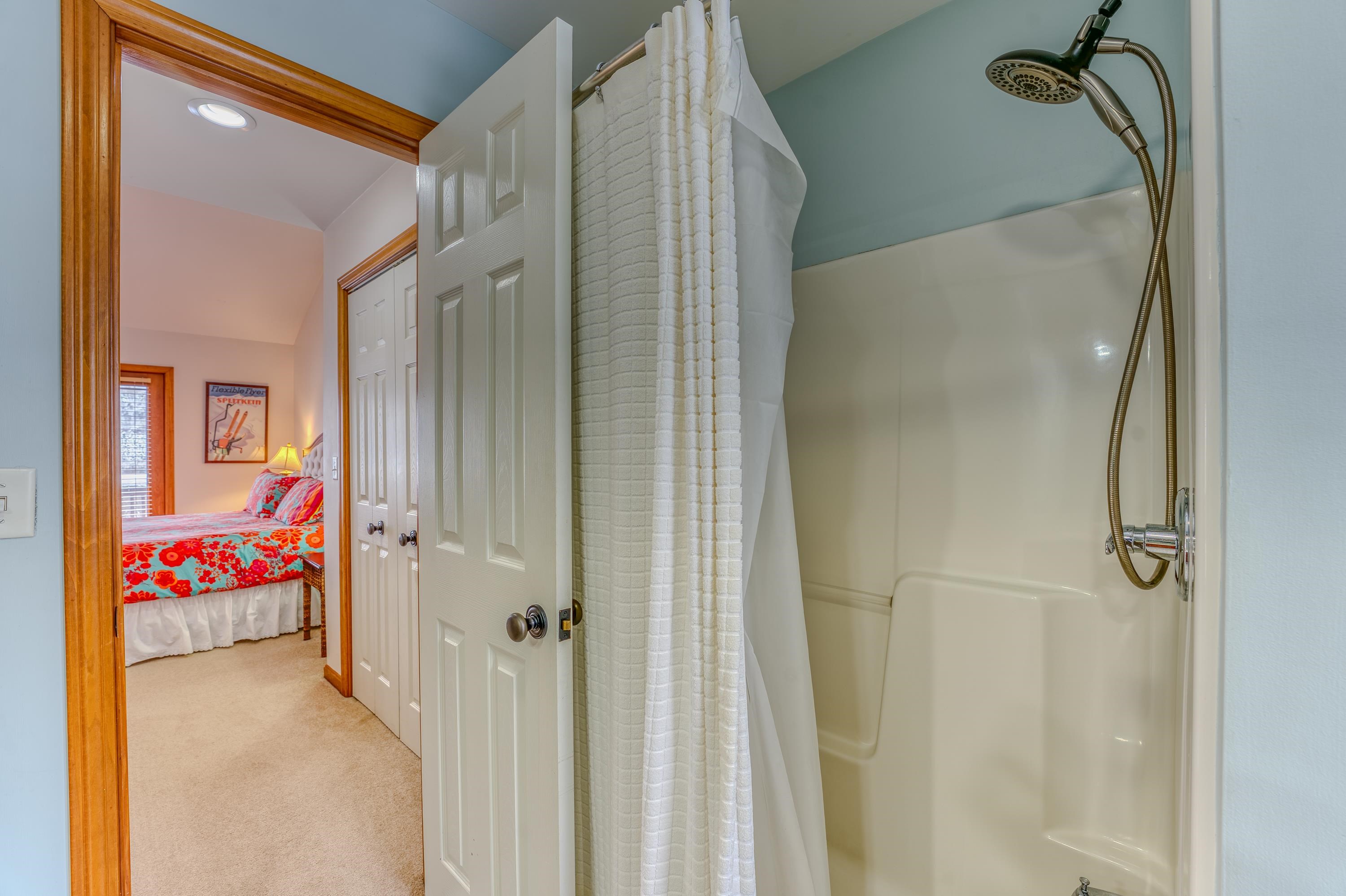 254 Crawford Ridge Road, Unit 3 Carroll, NH 03595 - Photo 21 of 36 Gallery Image 21