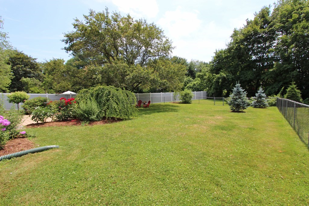 779 Bridge Road Northampton, MA 01060 - Photo 3 of 32 Gallery Image 3