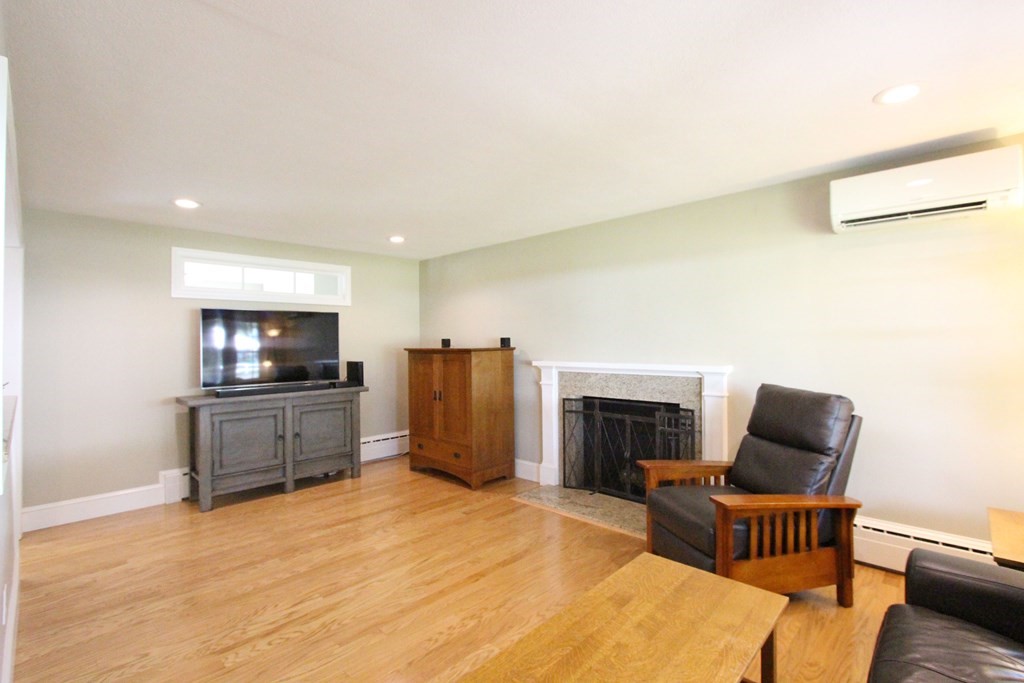 779 Bridge Road Northampton, MA 01060 - Photo 8 of 32 Gallery Image 8