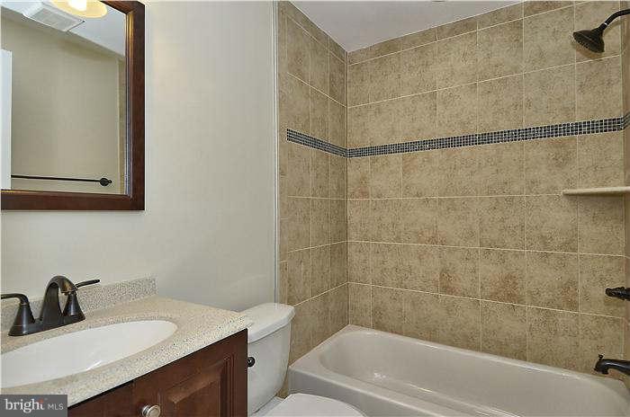 11803 Weller Road Monrovia, MD 21770 - Photo 16 of 30 Bath (Master)