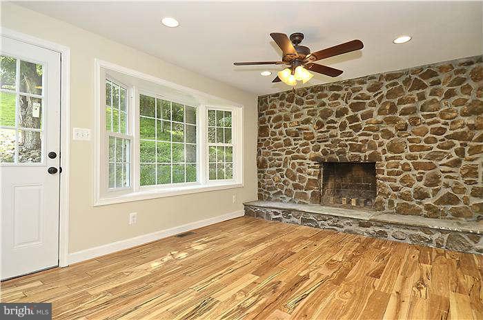 11803 Weller Road Monrovia, MD 21770 - Photo 7 of 30 Family Room