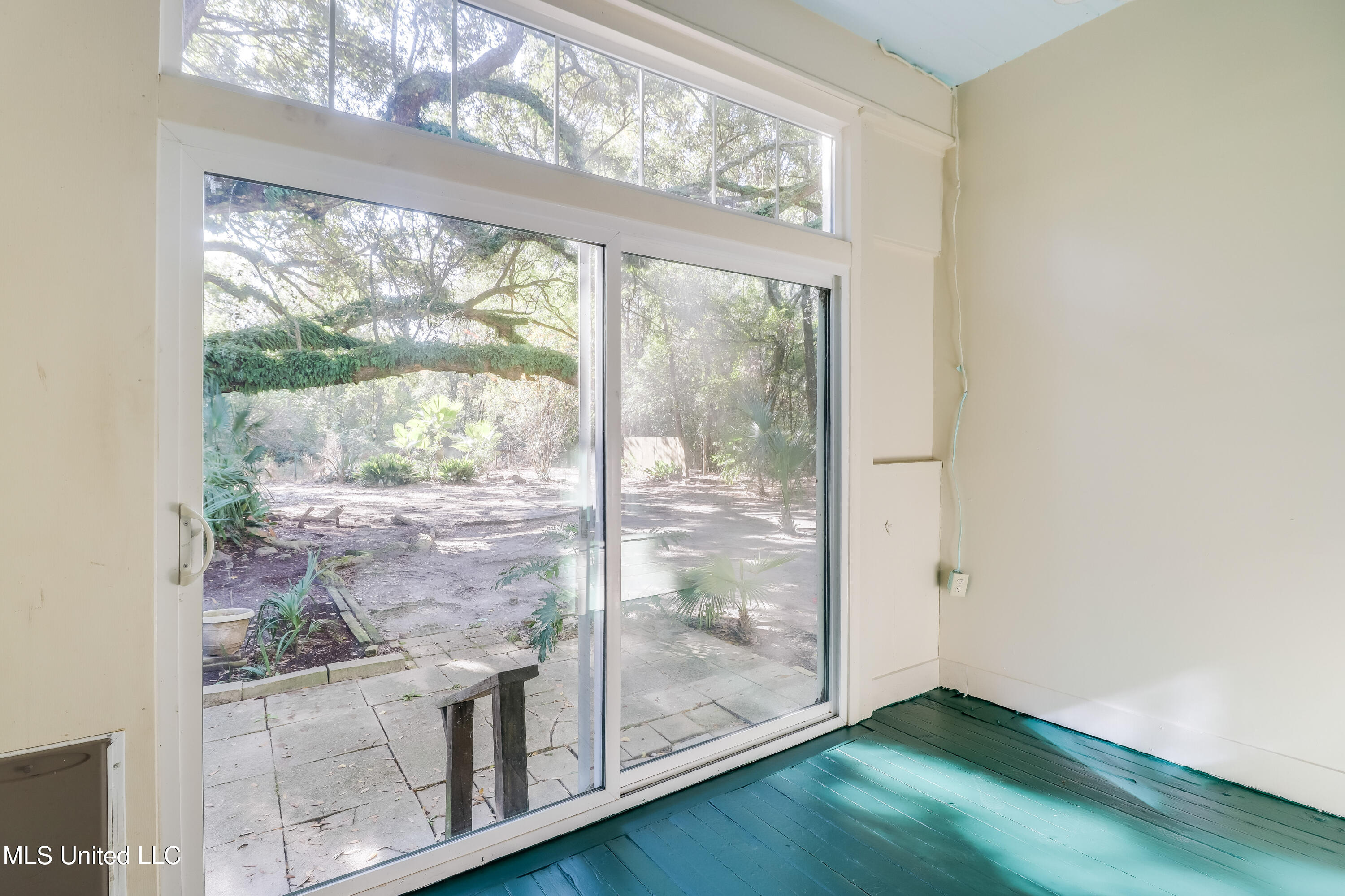 701 Commerce Street Gulfport, MS 39507 - Photo 15 of 23 Photo Dec 09 2025, 11 20 14 AM (2)