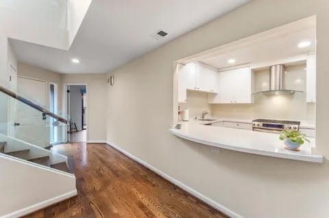 $1,198,000 | 73 Peter Coutts Circle, Stanford, CA 94305