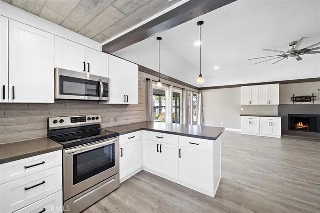 $3,000 | 22400 Canyon Club Drive, Canyon Lake, CA 92587