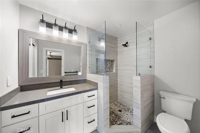 $3,000 | 22400 Canyon Club Drive, Canyon Lake, CA 92587