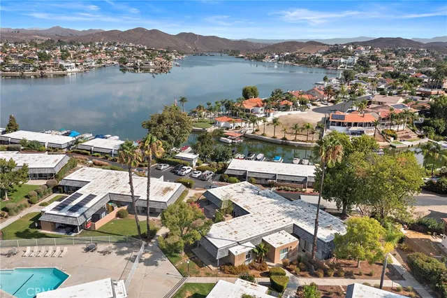 $3,000 | 22400 Canyon Club Drive, Canyon Lake, CA 92587