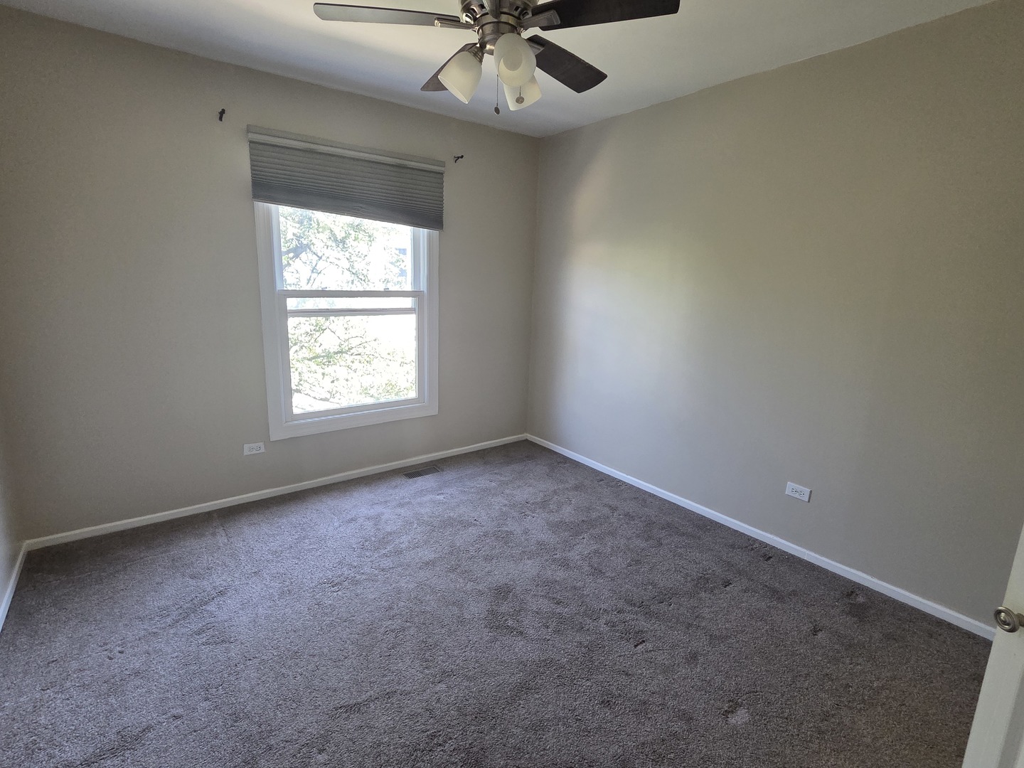 722 Inverrary Lane, Unit 722 Deerfield, IL 60015 - Photo 8 of 11 Gallery Image 8
