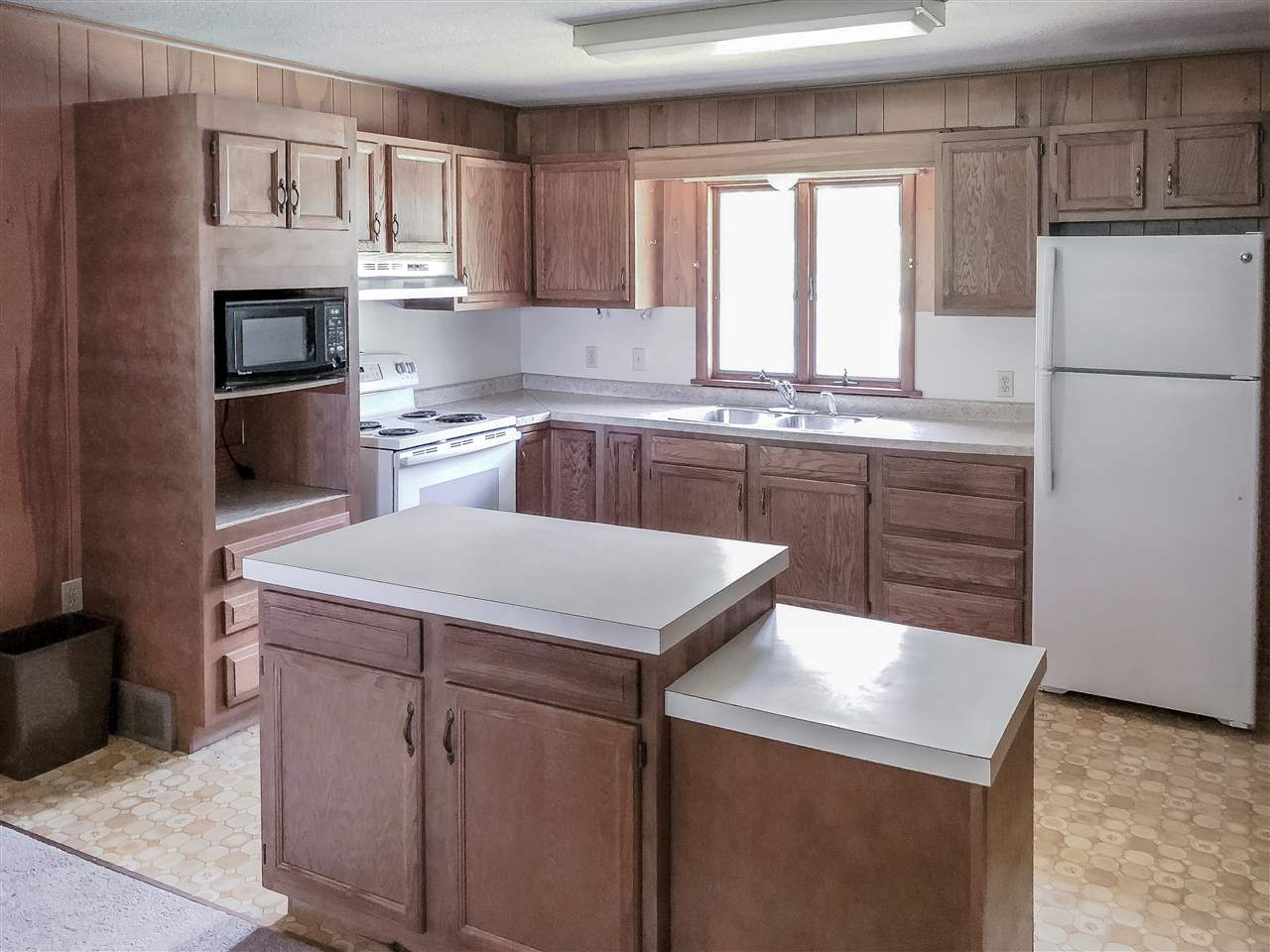 3479 East Frances Road Clio, MI 48420 - Photo 14 of 21 31385281-15.JPG