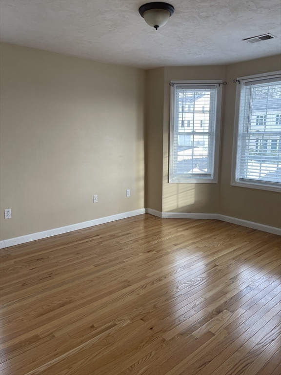 73 Sophia Drive Worcester, MA 01607 - Photo 22 of 35