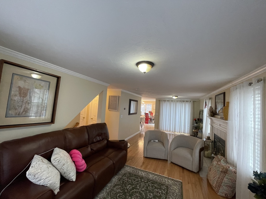 73 Sophia Drive Worcester, MA 01607 - Photo 7 of 35