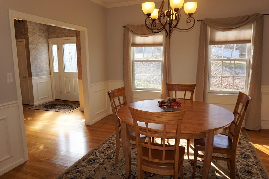 927 Marston Road Northbridge, MA 01588 - Photo 5 of 30