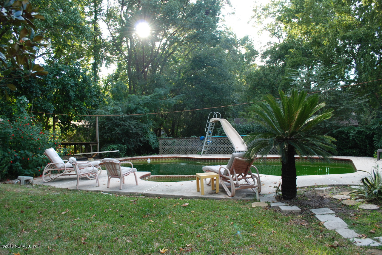 5262 Hickson Road Jacksonville, FL 32207 - Photo 3 of 7 pool