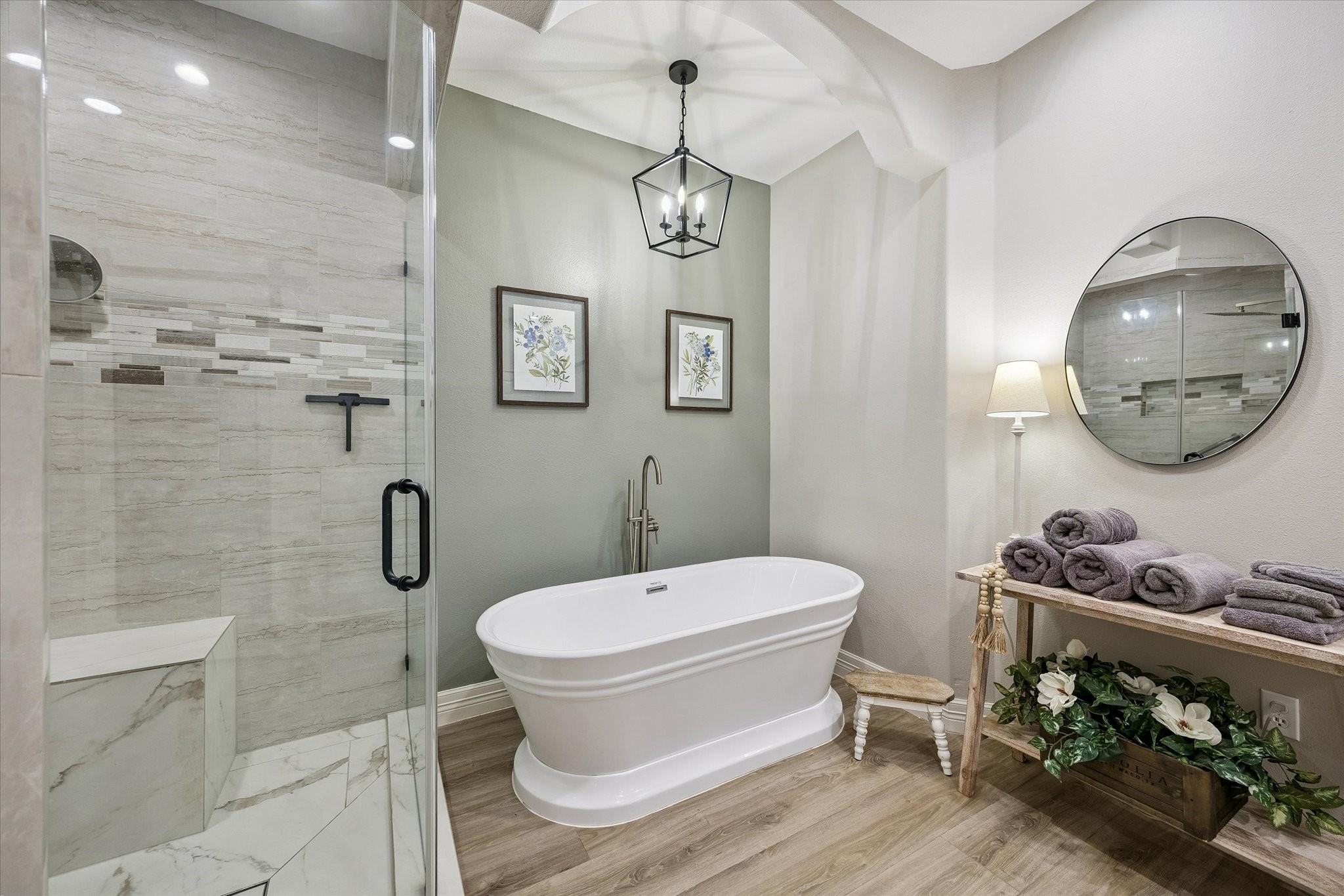 19973 Peel Road Montgomery, TX 77356 - Photo 13 of 31 Fully remodeled primary bathroom with a spa-like atmosphere.