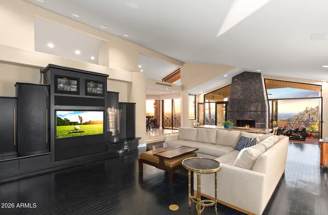 $55,000 | 5400 East Valle Vista Road, Unit 4, Phoenix, AZ 85251