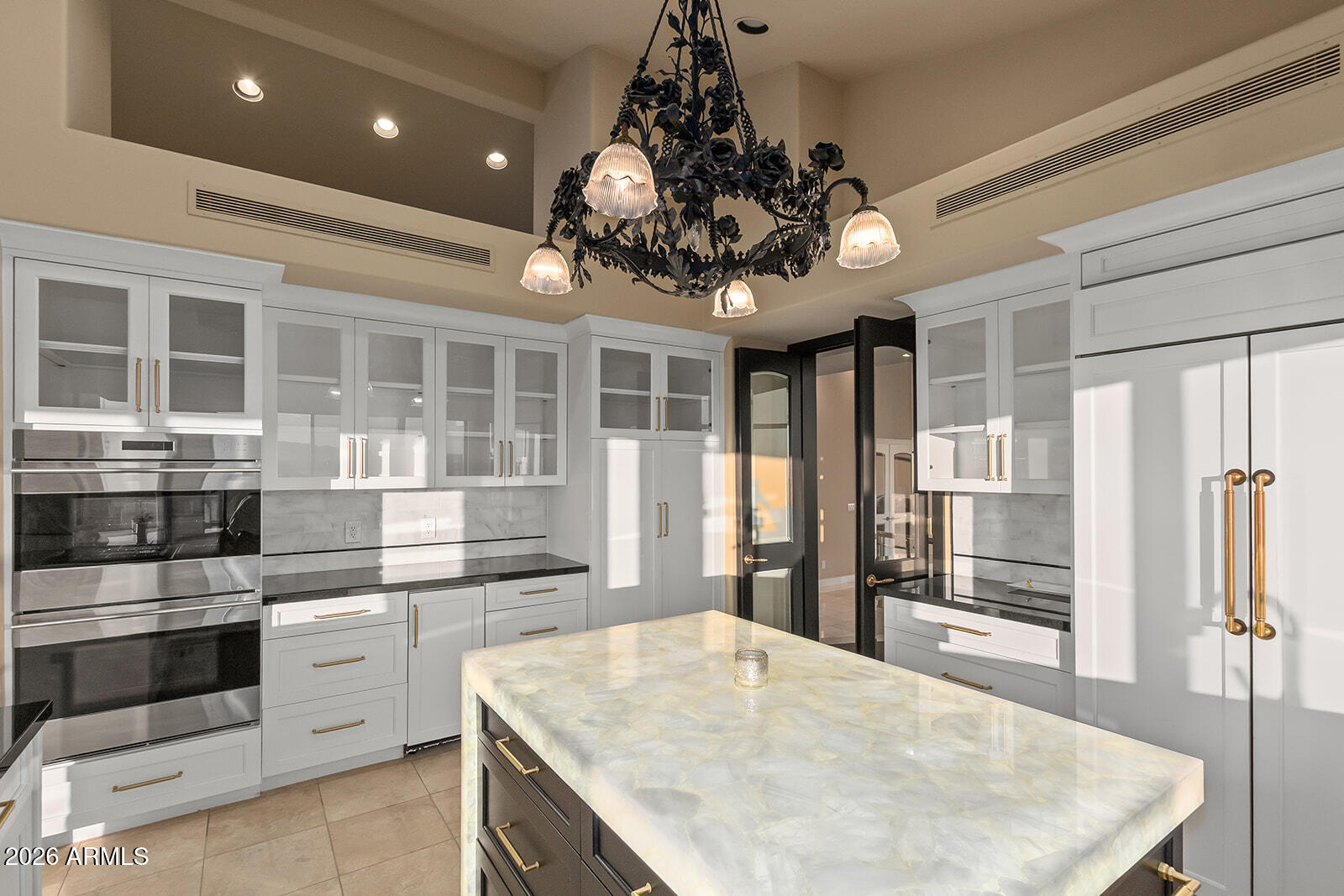 5400 East Valle Vista Road, Unit 4 Phoenix, AZ 85251 - Photo 21 of 72 UNIQUE ILLUMINATED ISLAND