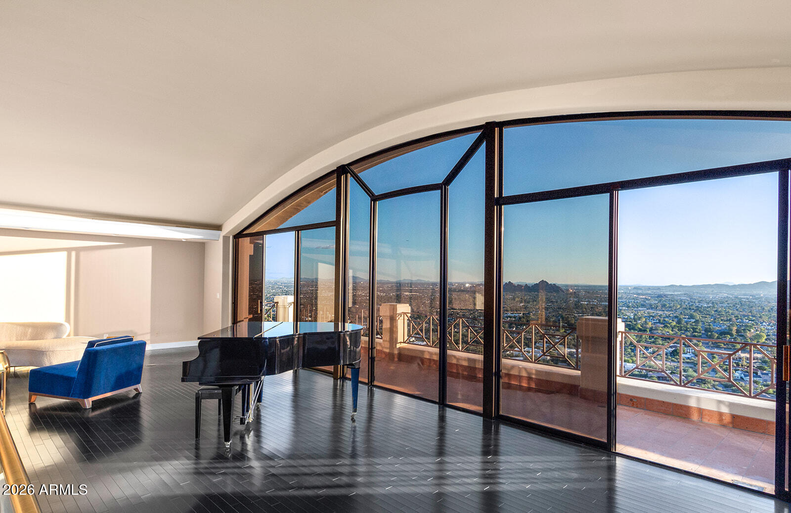 5400 East Valle Vista Road, Unit 4 Phoenix, AZ 85251 - Photo 8 of 72 FLOOR TO CEILING WINDOWS