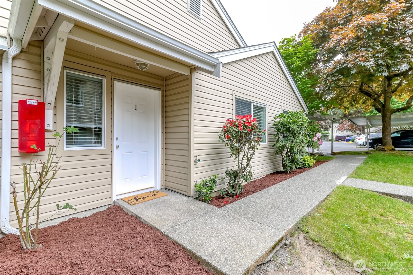 2100 South 336th Street, Unit R1 Federal Way, WA 98003 - Photo 1 of 22