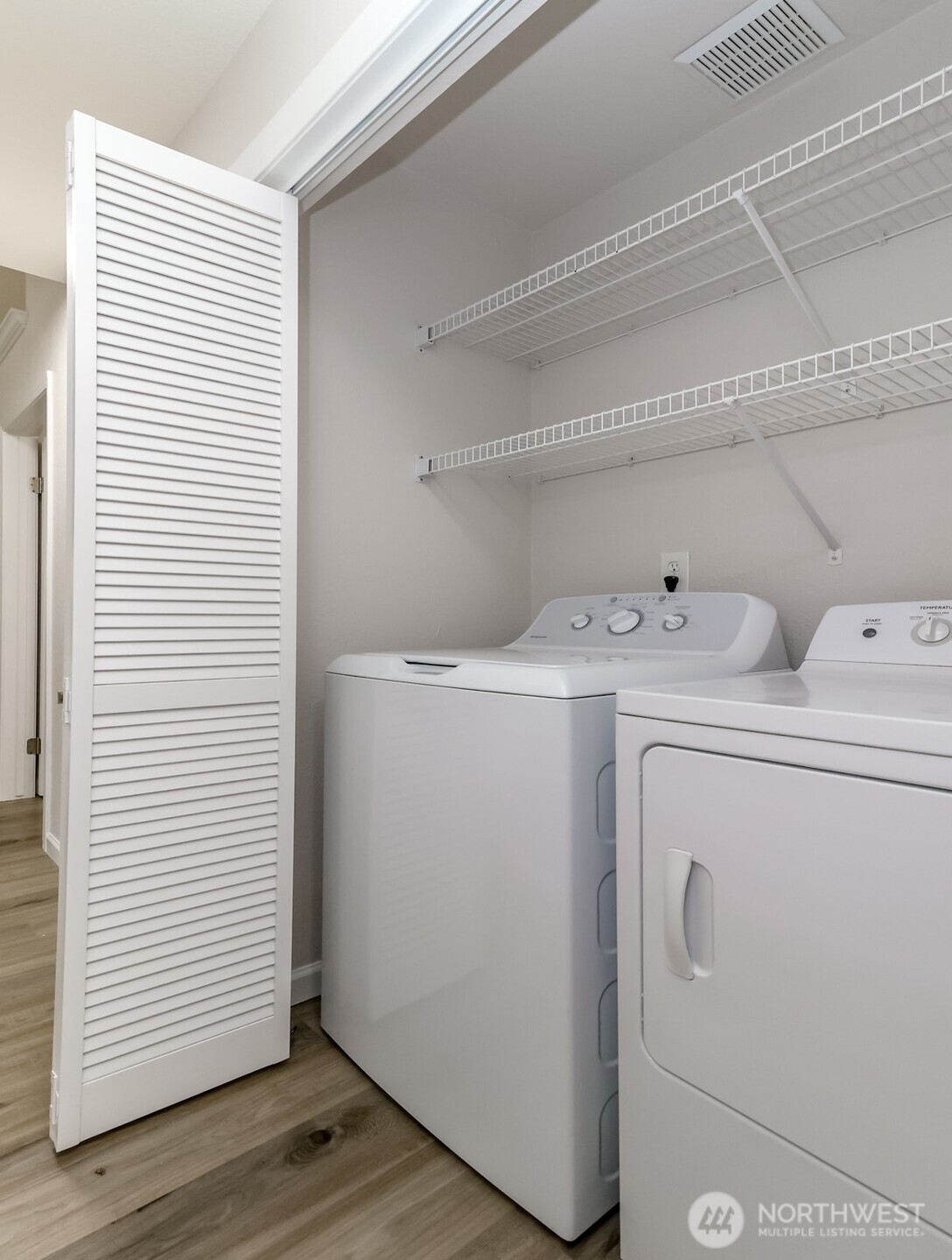 2100 South 336th Street, Unit R1 Federal Way, WA 98003 - Photo 12 of 22