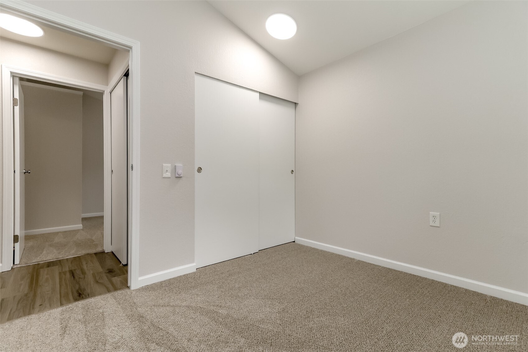 2100 South 336th Street, Unit R1 Federal Way, WA 98003 - Photo 14 of 22