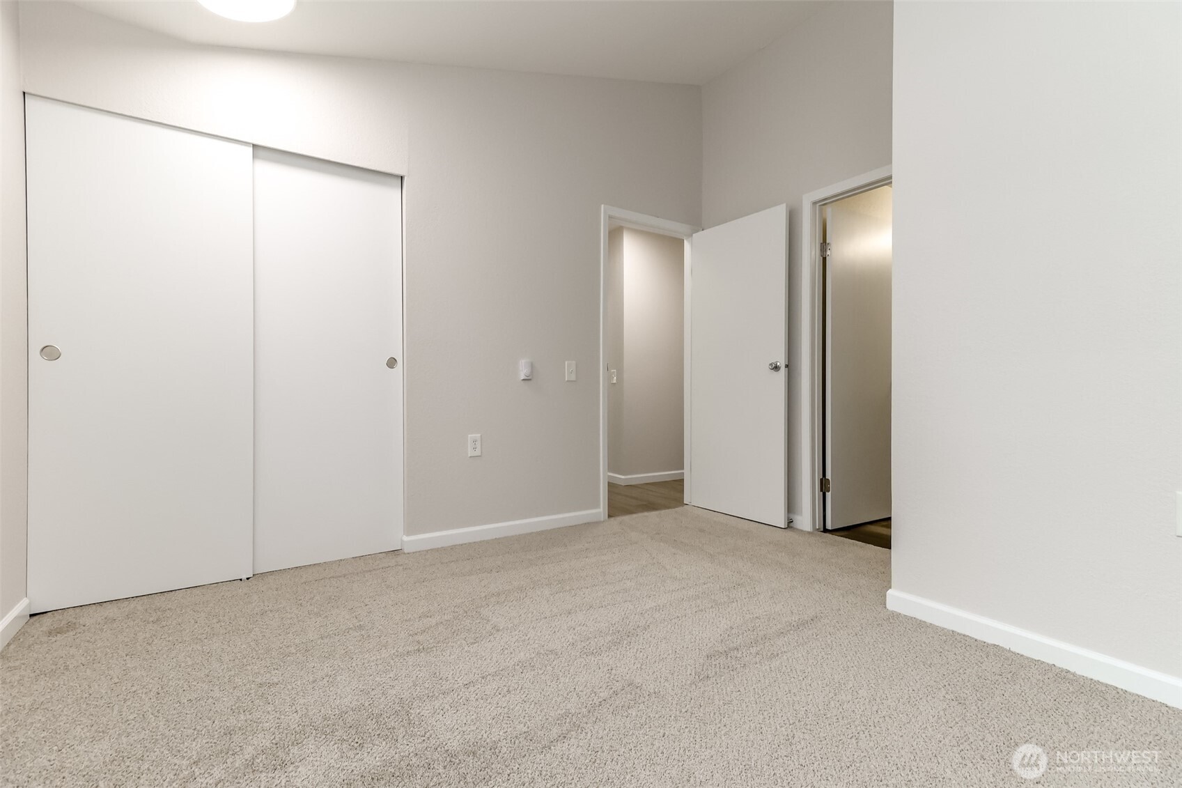 2100 South 336th Street, Unit R1 Federal Way, WA 98003 - Photo 16 of 22