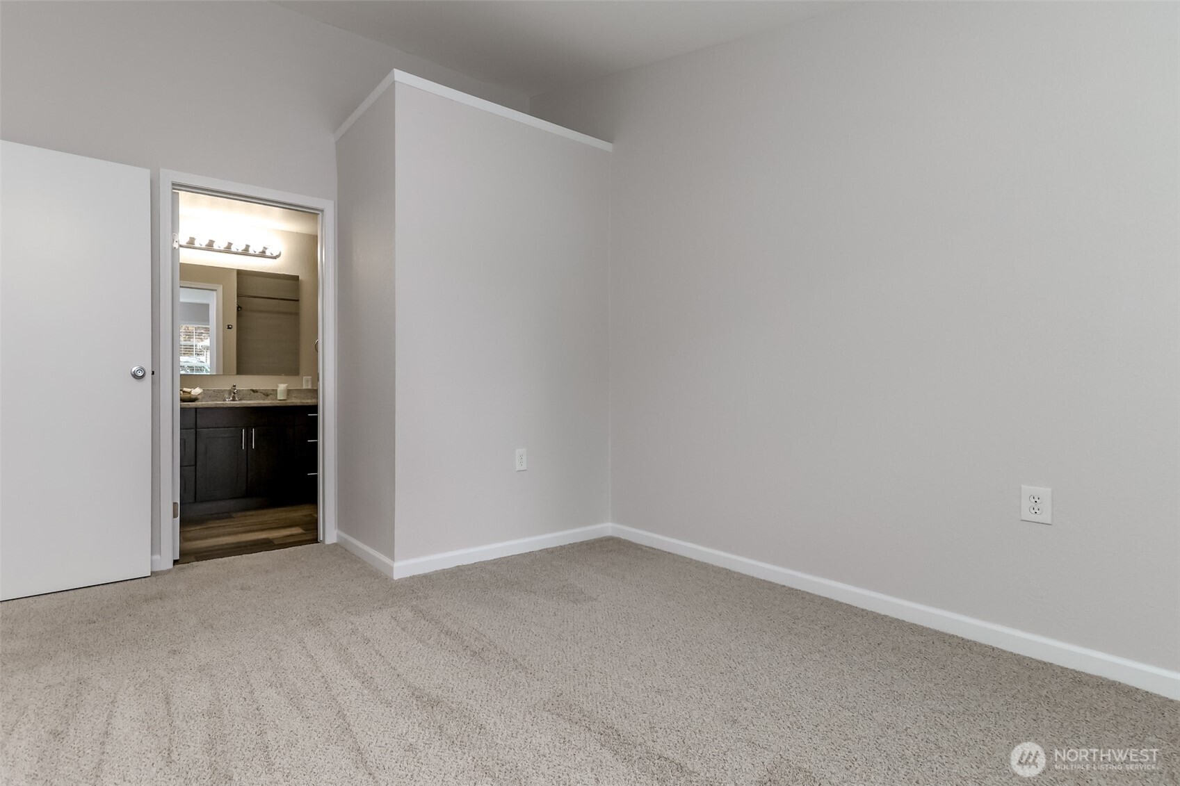 2100 South 336th Street, Unit R1 Federal Way, WA 98003 - Photo 17 of 22