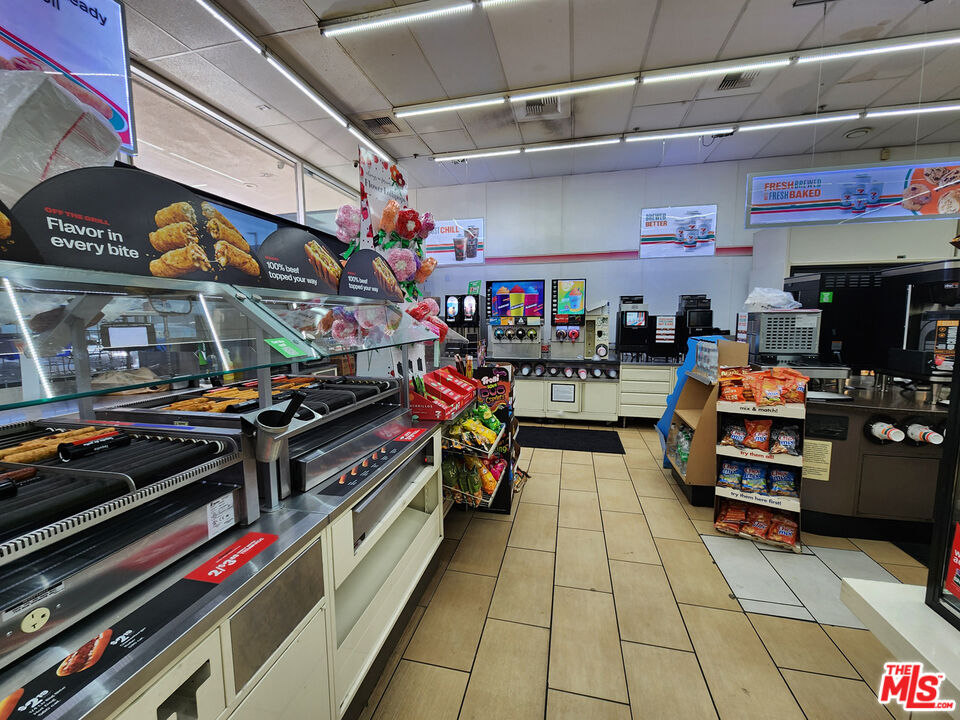 5609 West Sunset Boulevard Los Angeles, CA 90028 - Photo 5 of 8 a view of storage and utility room