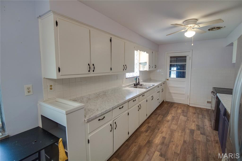 427 Ruth Avenue Cottage Hills, IL 62018 - Photo 13 of 46