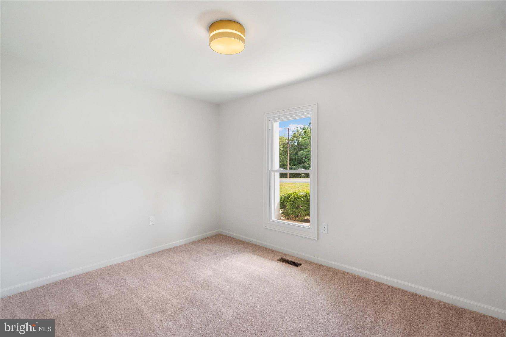 226 Mt Royal Avenue Aberdeen, MD 21001 - Photo 37 of 48 an empty room with a window