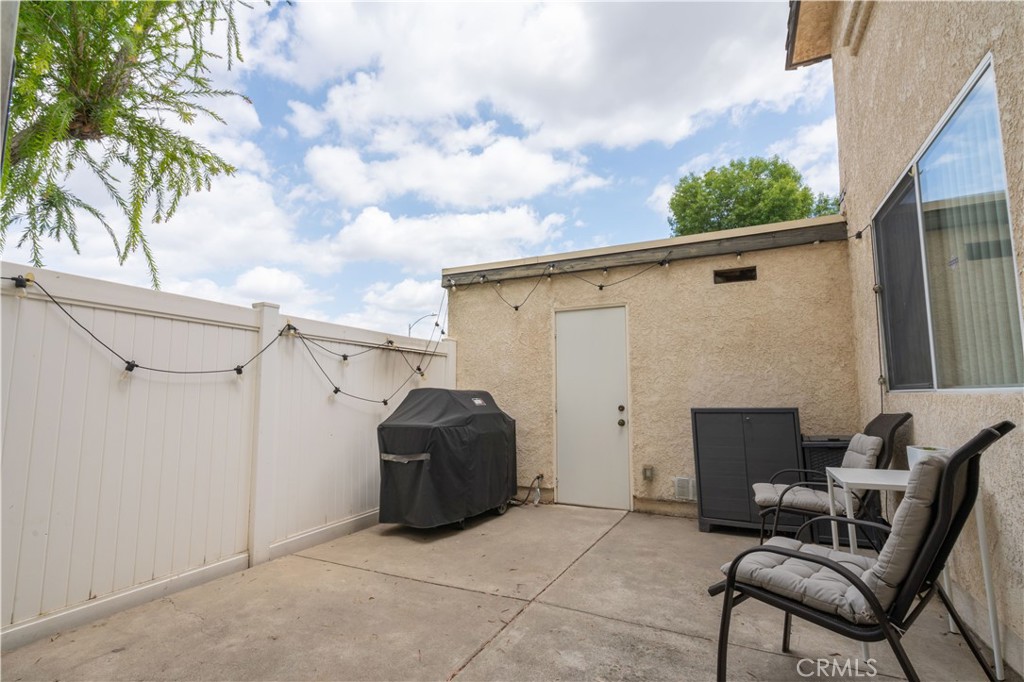 19036 Kittridge Street, Unit 1 Reseda, CA 91335 - Photo 22 of 31