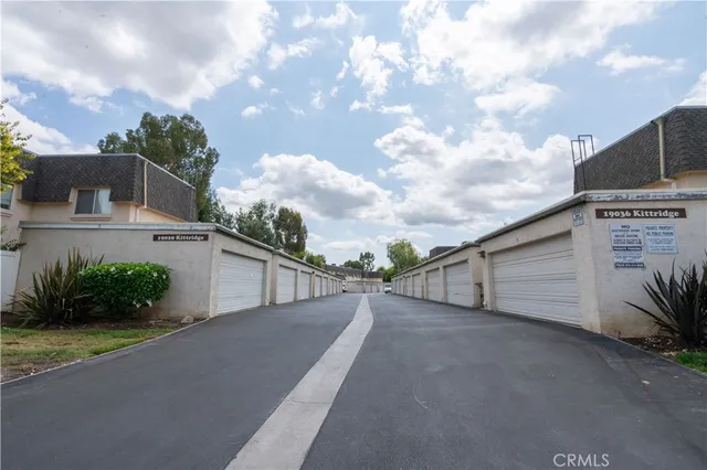 $639,000 | 19036 Kittridge Street, Unit 1, Reseda, CA 91335