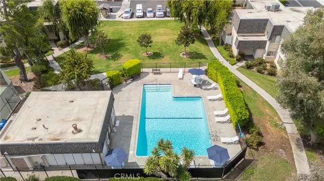 $639,000 | 19036 Kittridge Street, Unit 1, Reseda, CA 91335