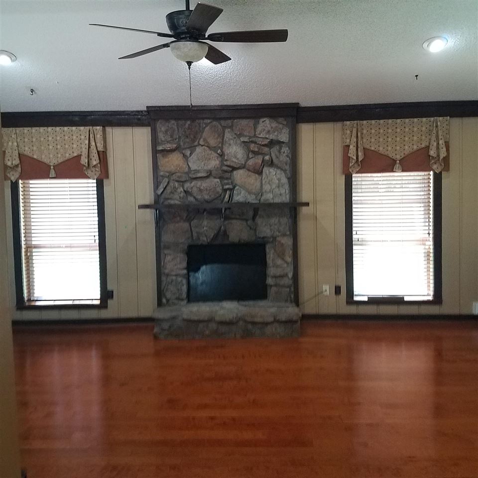 8186 Valley Ridge Trail Memphis, TN 38016 - Photo 9 of 19