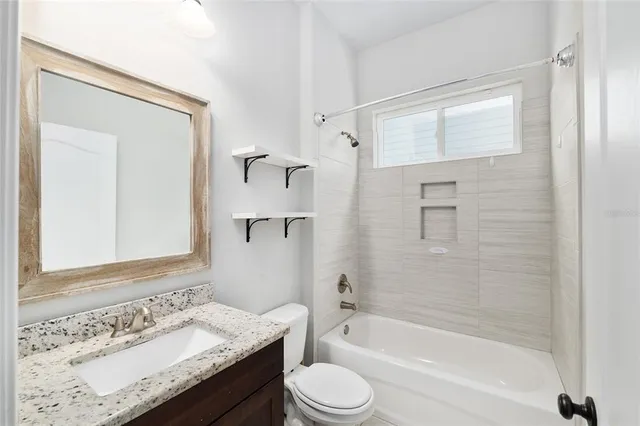 $405,000 | 2556 Southwest 118th Terrace, Gainesville, FL 32608