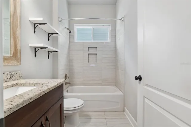 $405,000 | 2556 Southwest 118th Terrace, Gainesville, FL 32608