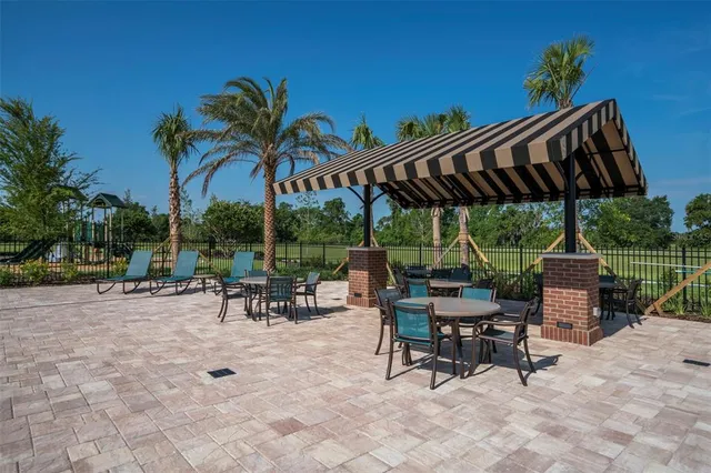 $405,000 | 2556 Southwest 118th Terrace, Gainesville, FL 32608