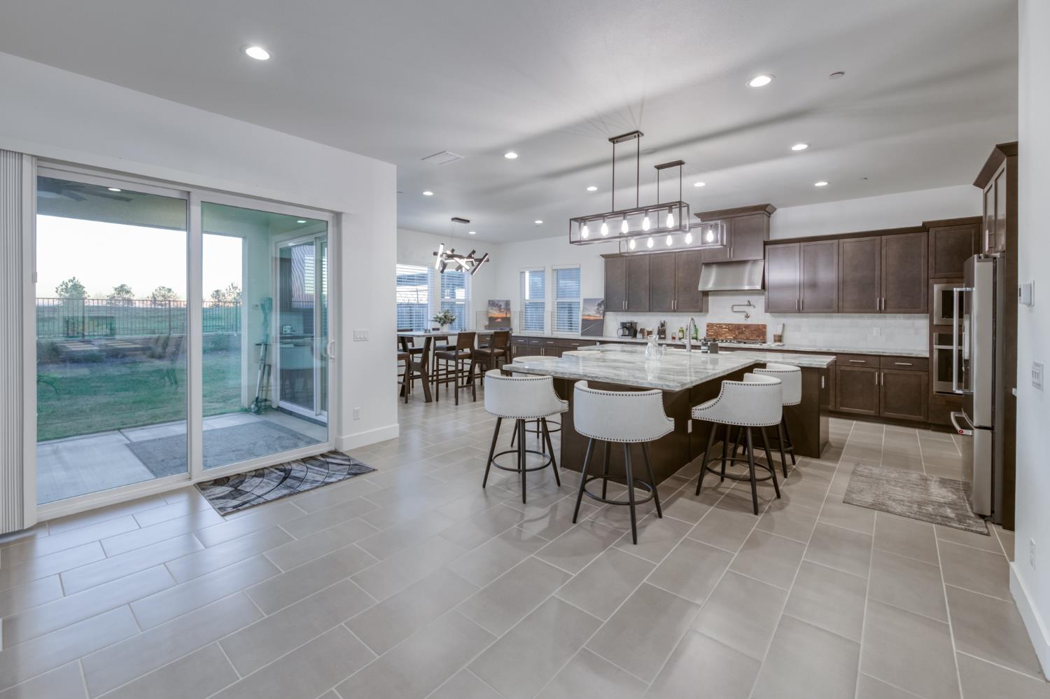 1042 Beaver Pond Loop Madera, CA 93636 - Photo 14 of 61